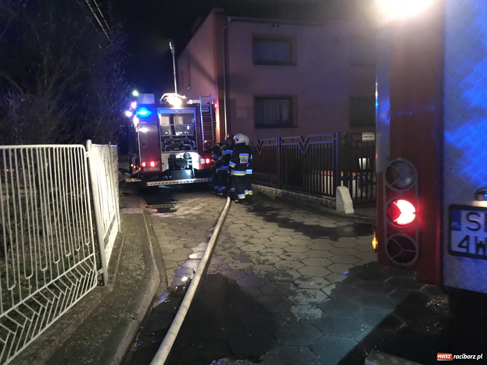 Zdjęcie w galerii na portalu naszraciborz.pl: Pożar garażu na Mariańskiej [FOTO] wiadomości z regionu