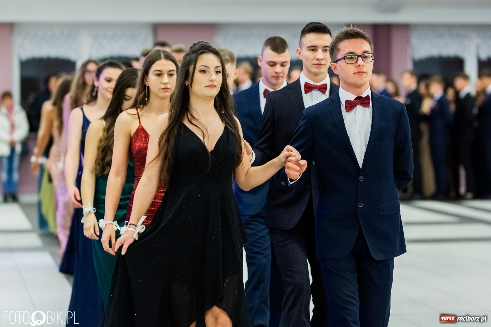 Zdjęcie w galerii na portalu naszraciborz.pl: Bal maturalny II LO w Zakrzowie [FOTO i WIDEO] wiadomości z regionu