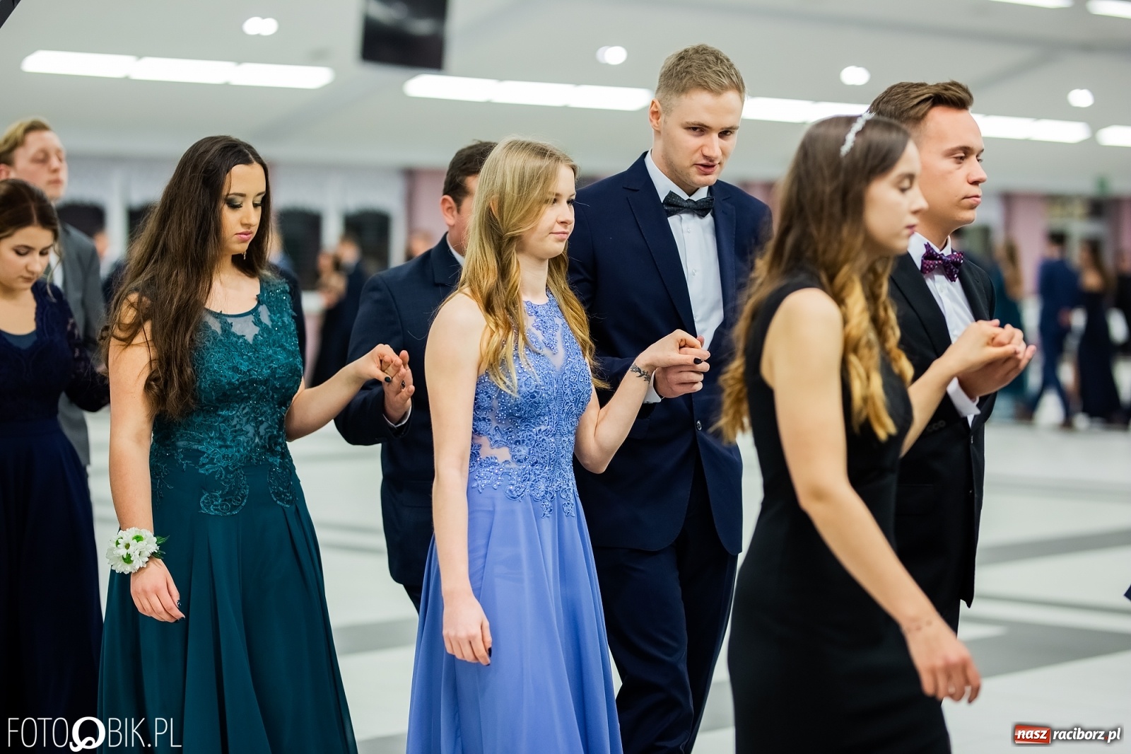 Zdjęcie w galerii na portalu naszraciborz.pl: Bal maturalny II LO w Zakrzowie [FOTO i WIDEO] wiadomości z regionu