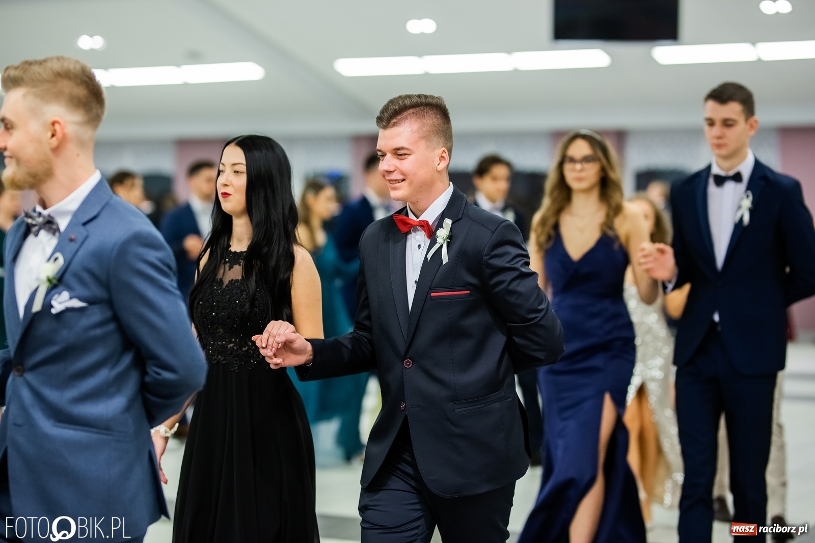 Zdjęcie w galerii na portalu naszraciborz.pl: Bal maturalny II LO w Zakrzowie [FOTO i WIDEO] wiadomości z regionu