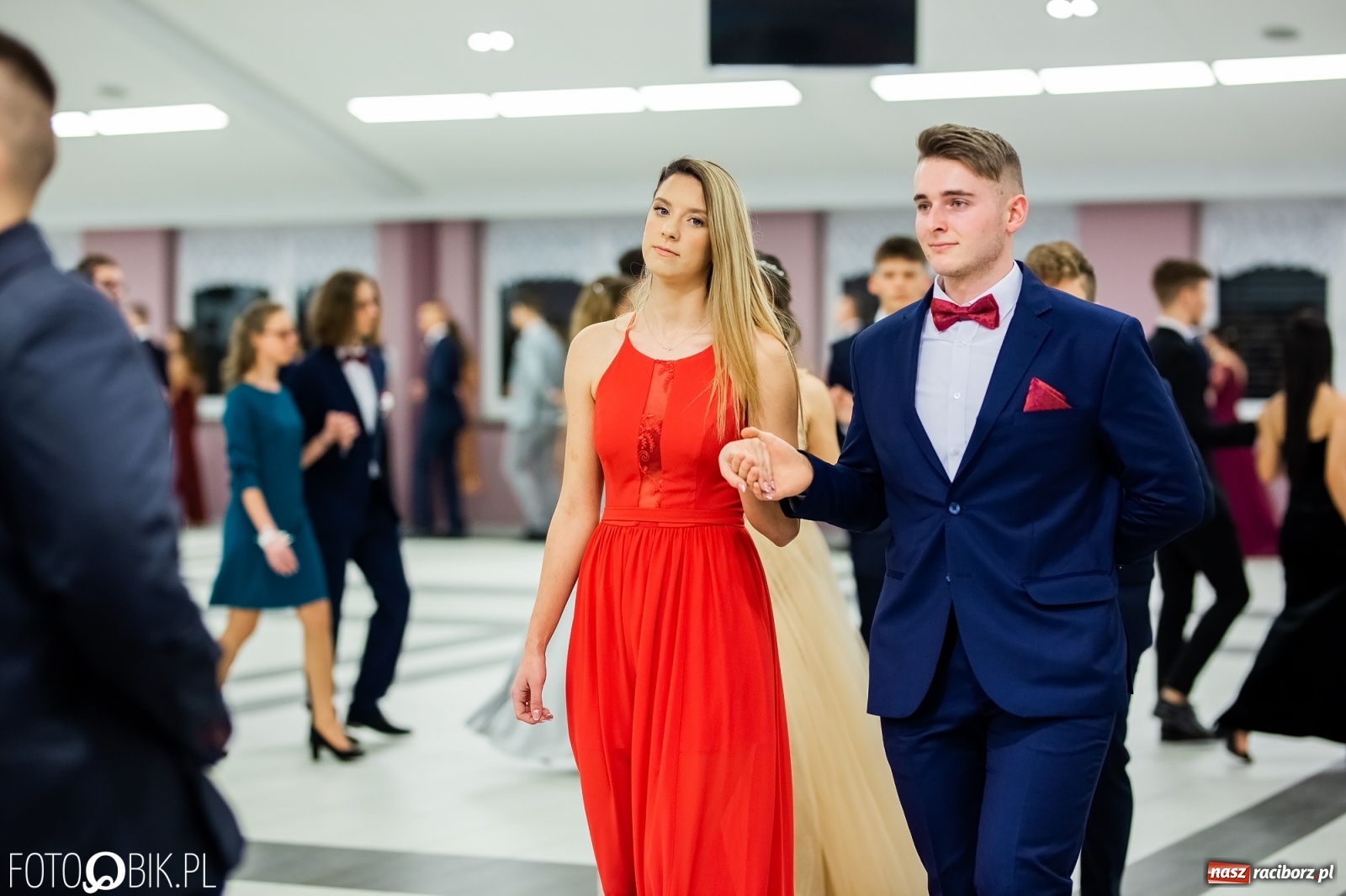 Zdjęcie w galerii na portalu naszraciborz.pl: Bal maturalny II LO w Zakrzowie [FOTO i WIDEO] wiadomości z regionu