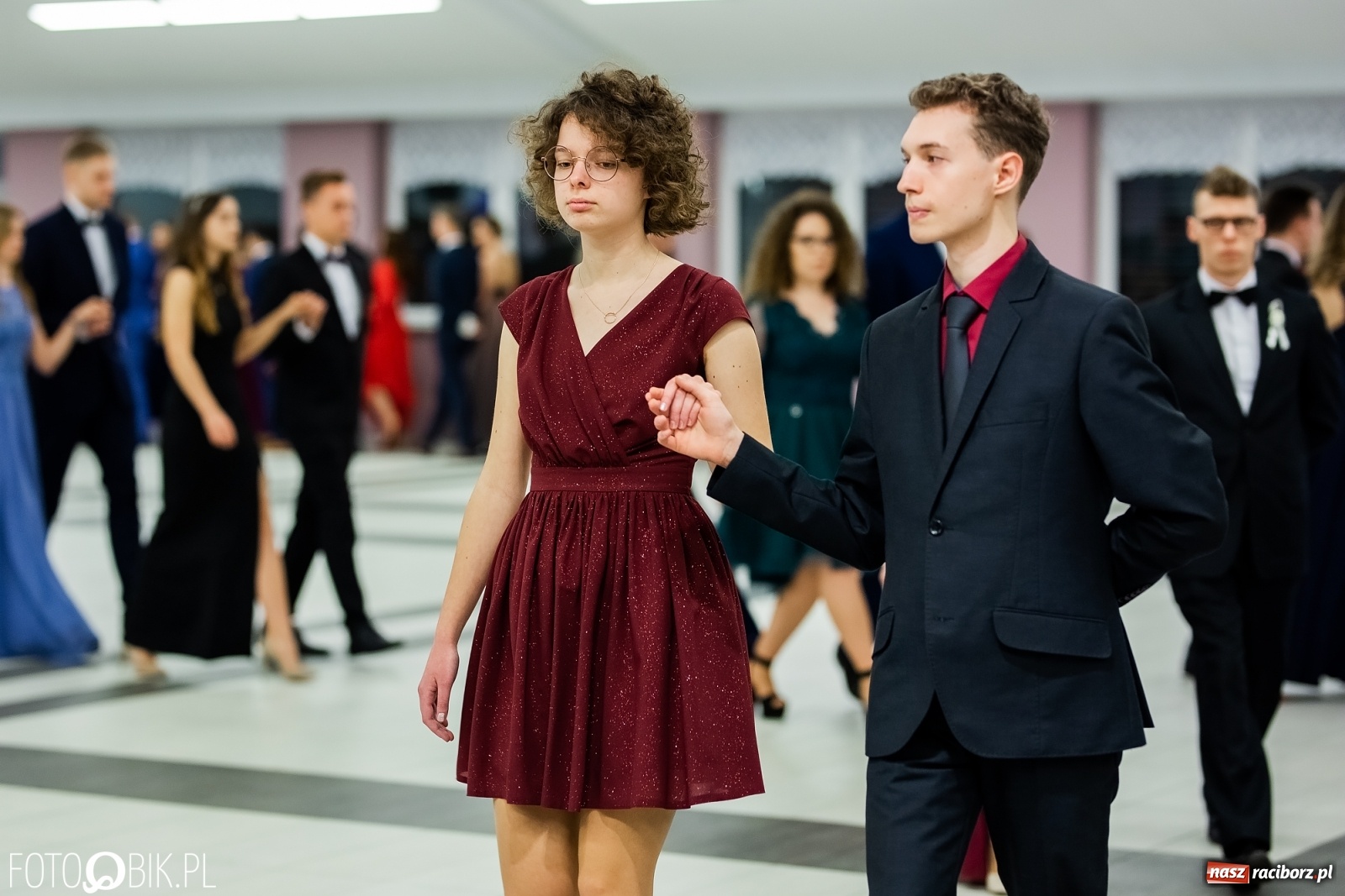 Zdjęcie w galerii na portalu naszraciborz.pl: Bal maturalny II LO w Zakrzowie [FOTO i WIDEO] wiadomości z regionu