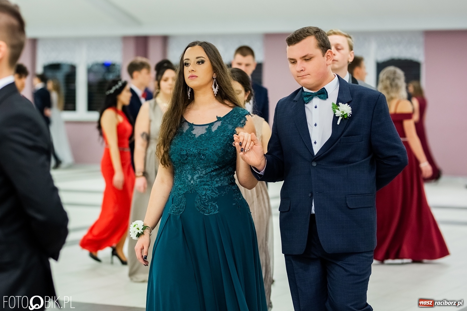 Zdjęcie w galerii na portalu naszraciborz.pl: Bal maturalny II LO w Zakrzowie [FOTO i WIDEO] wiadomości z regionu