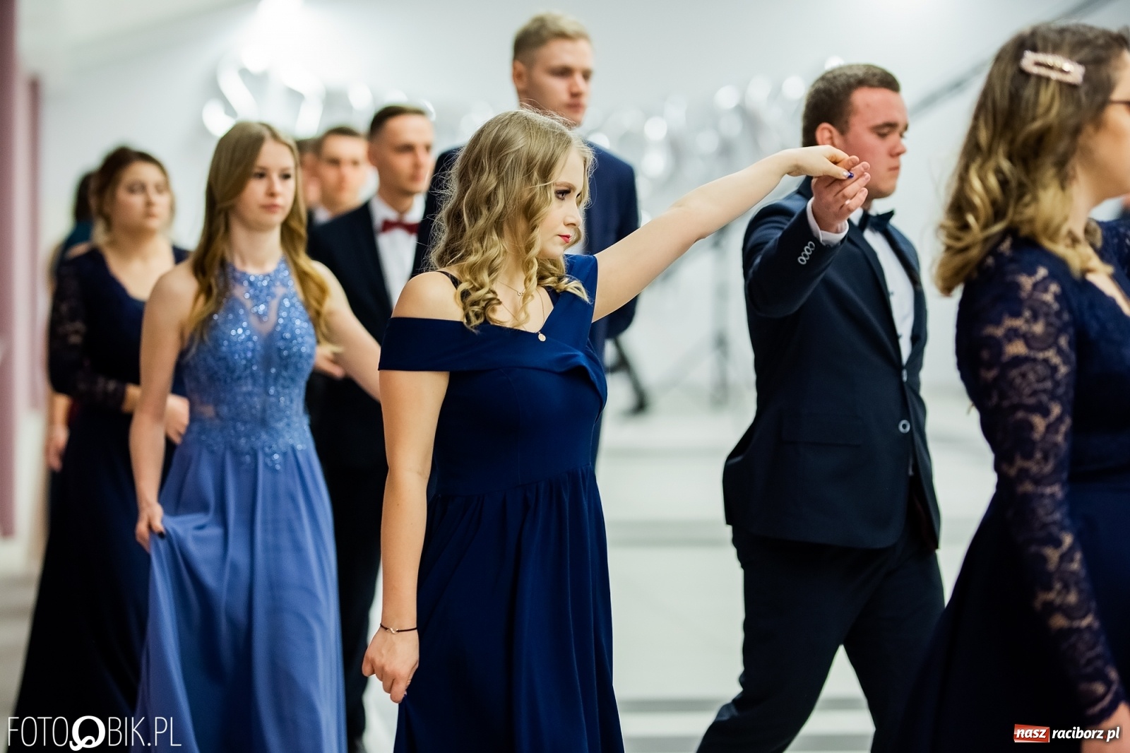 Zdjęcie w galerii na portalu naszraciborz.pl: Bal maturalny II LO w Zakrzowie [FOTO i WIDEO] wiadomości z regionu