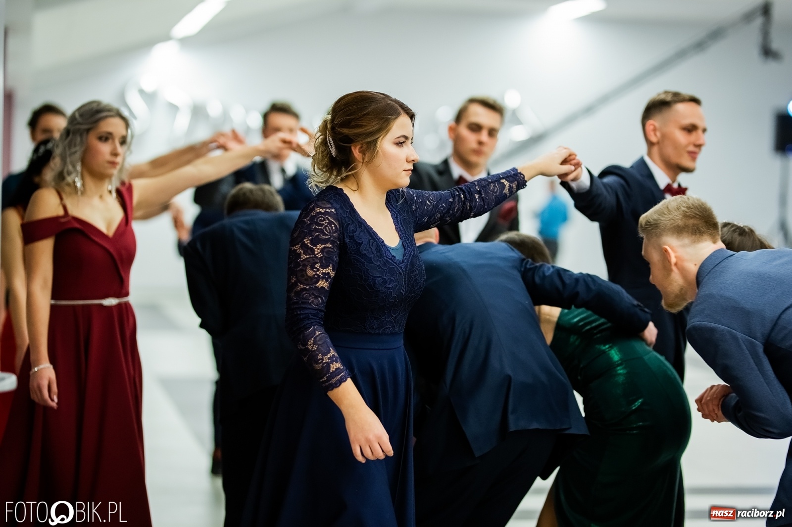 Zdjęcie w galerii na portalu naszraciborz.pl: Bal maturalny II LO w Zakrzowie [FOTO i WIDEO] wiadomości z regionu