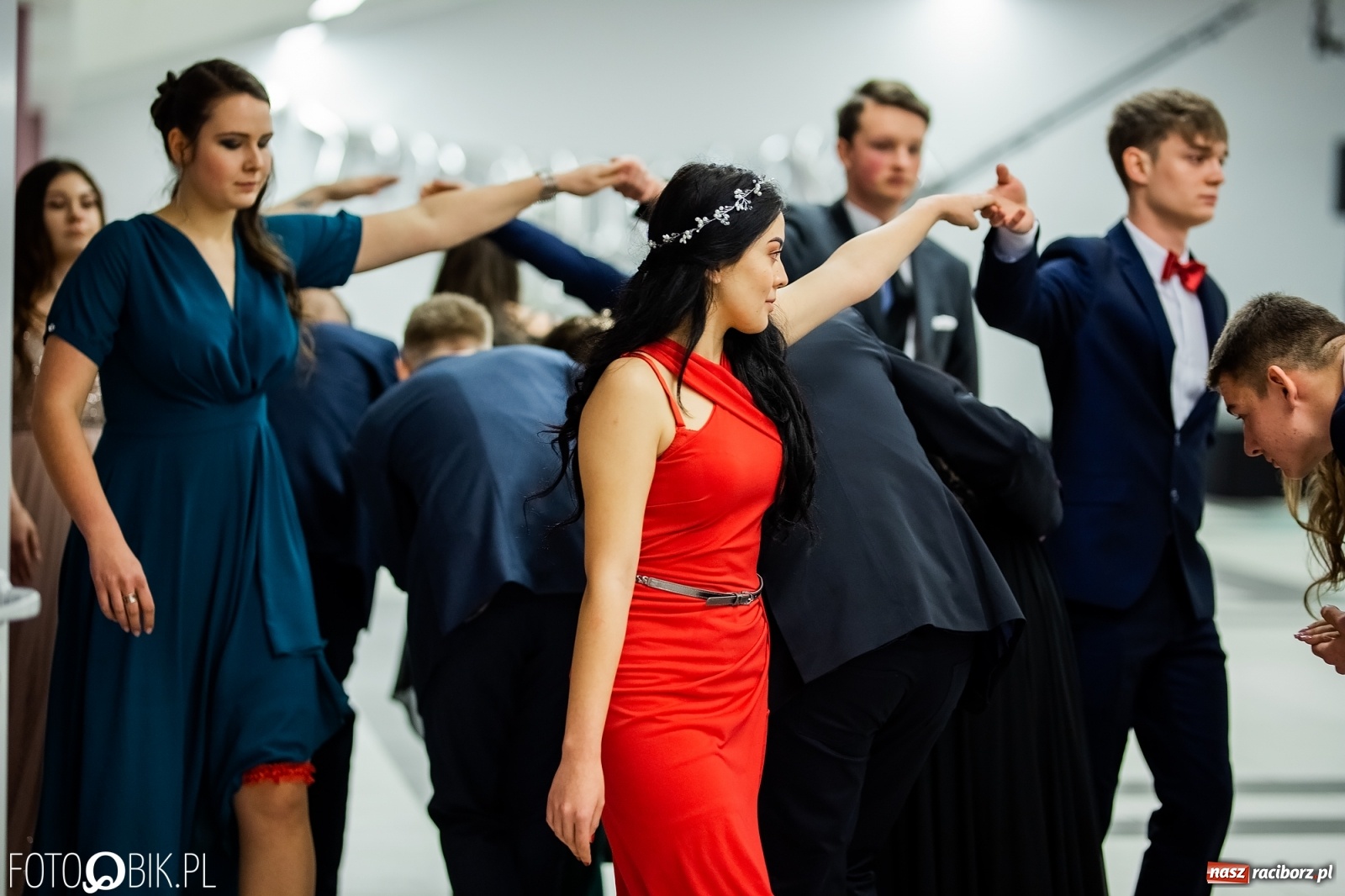 Zdjęcie w galerii na portalu naszraciborz.pl: Bal maturalny II LO w Zakrzowie [FOTO i WIDEO] wiadomości z regionu