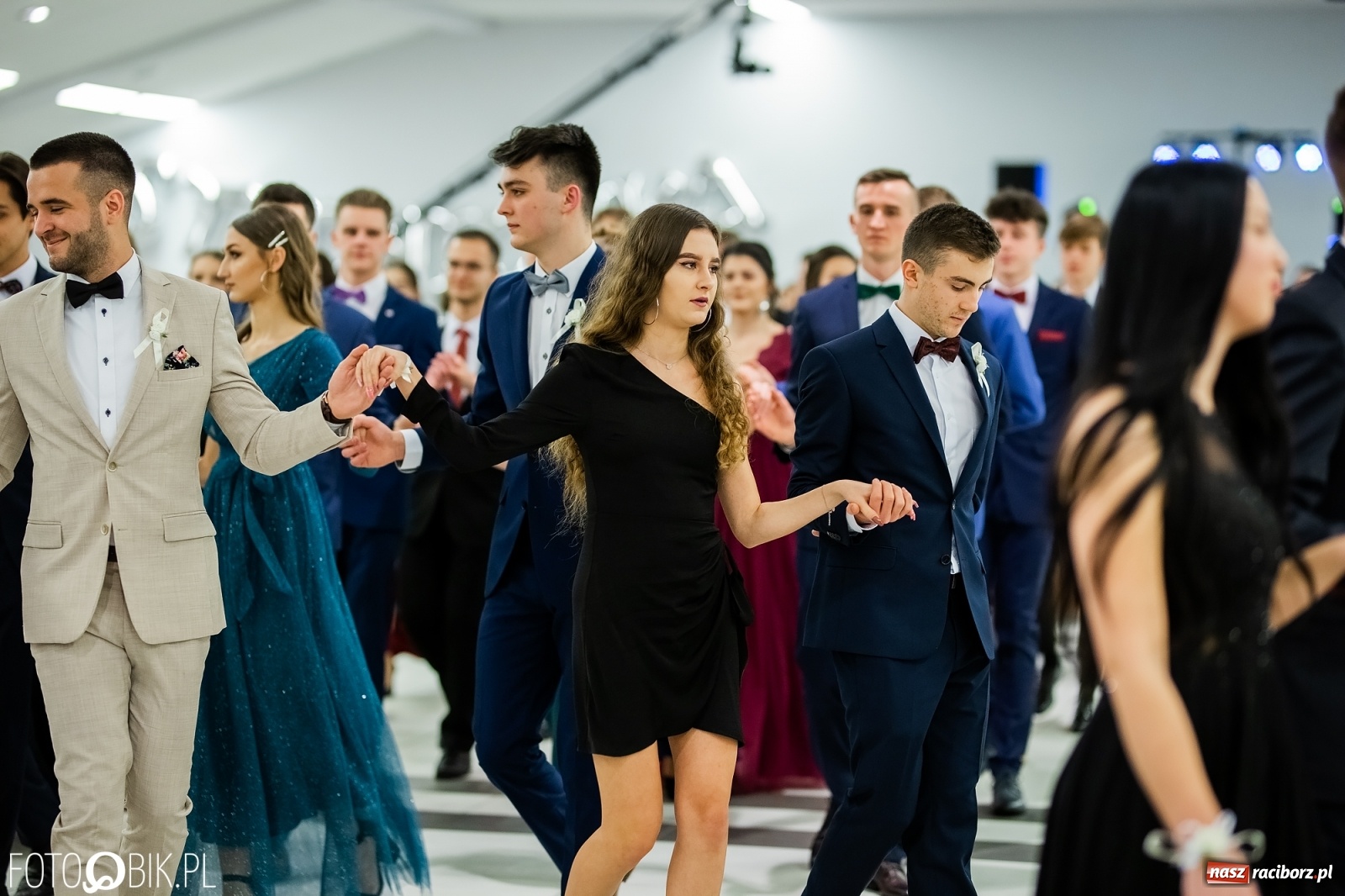 Zdjęcie w galerii na portalu naszraciborz.pl: Bal maturalny II LO w Zakrzowie [FOTO i WIDEO] wiadomości z regionu