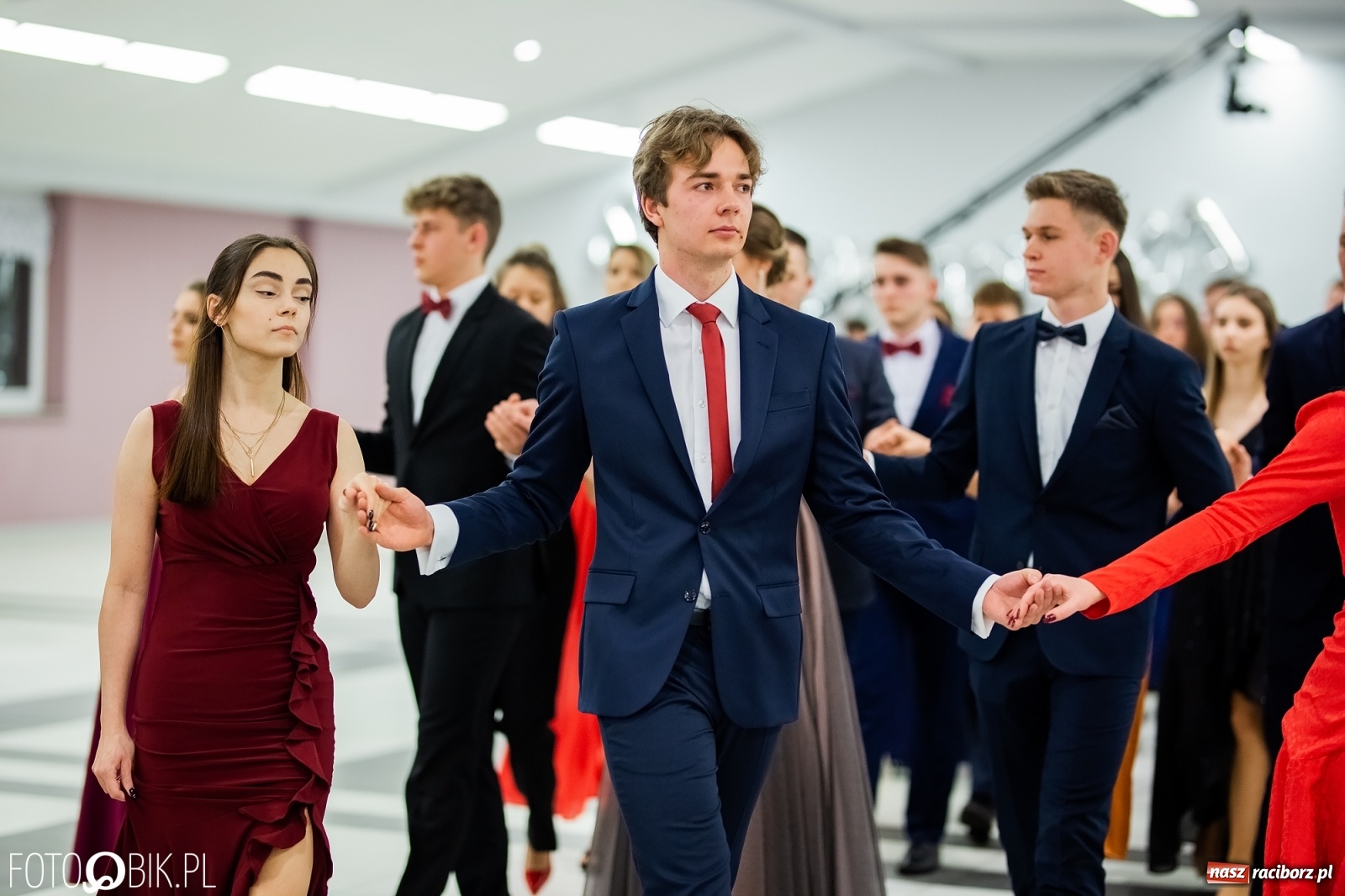 Zdjęcie w galerii na portalu naszraciborz.pl: Bal maturalny II LO w Zakrzowie [FOTO i WIDEO] wiadomości z regionu