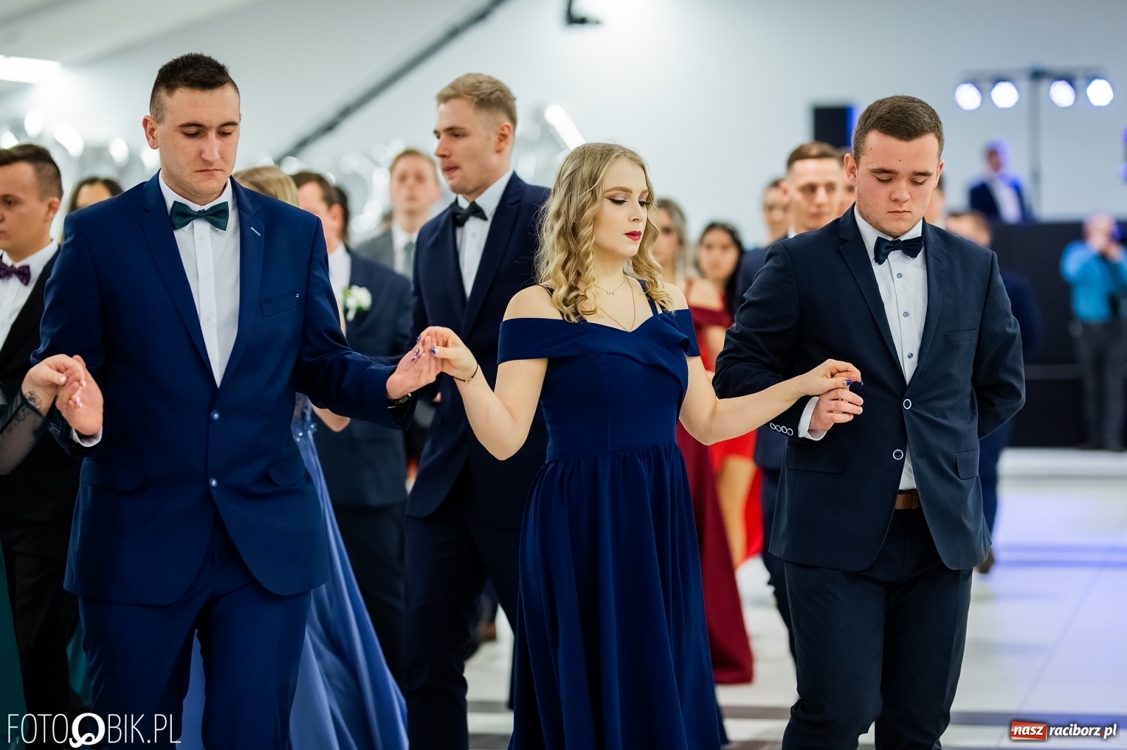 Zdjęcie w galerii na portalu naszraciborz.pl: Bal maturalny II LO w Zakrzowie [FOTO i WIDEO] wiadomości z regionu