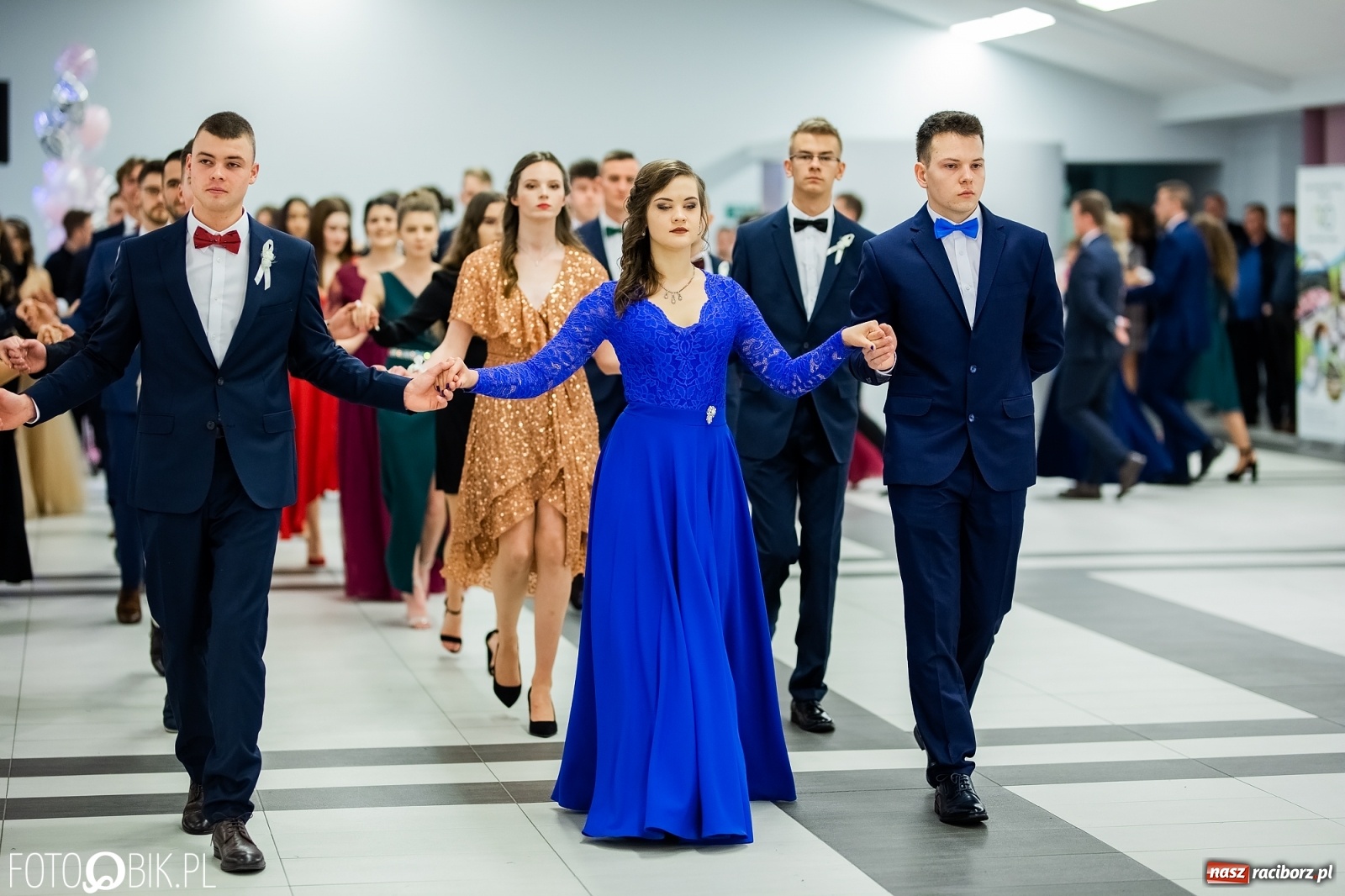 Zdjęcie w galerii na portalu naszraciborz.pl: Bal maturalny II LO w Zakrzowie [FOTO i WIDEO] wiadomości z regionu