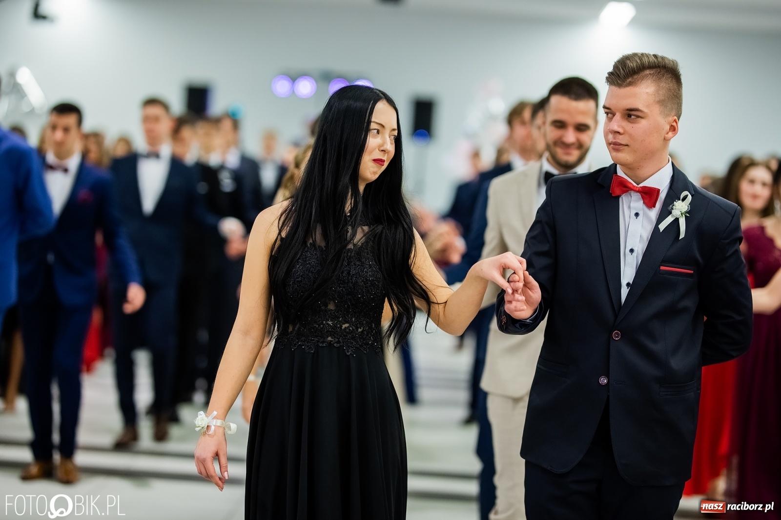 Zdjęcie w galerii na portalu naszraciborz.pl: Bal maturalny II LO w Zakrzowie [FOTO i WIDEO] wiadomości z regionu