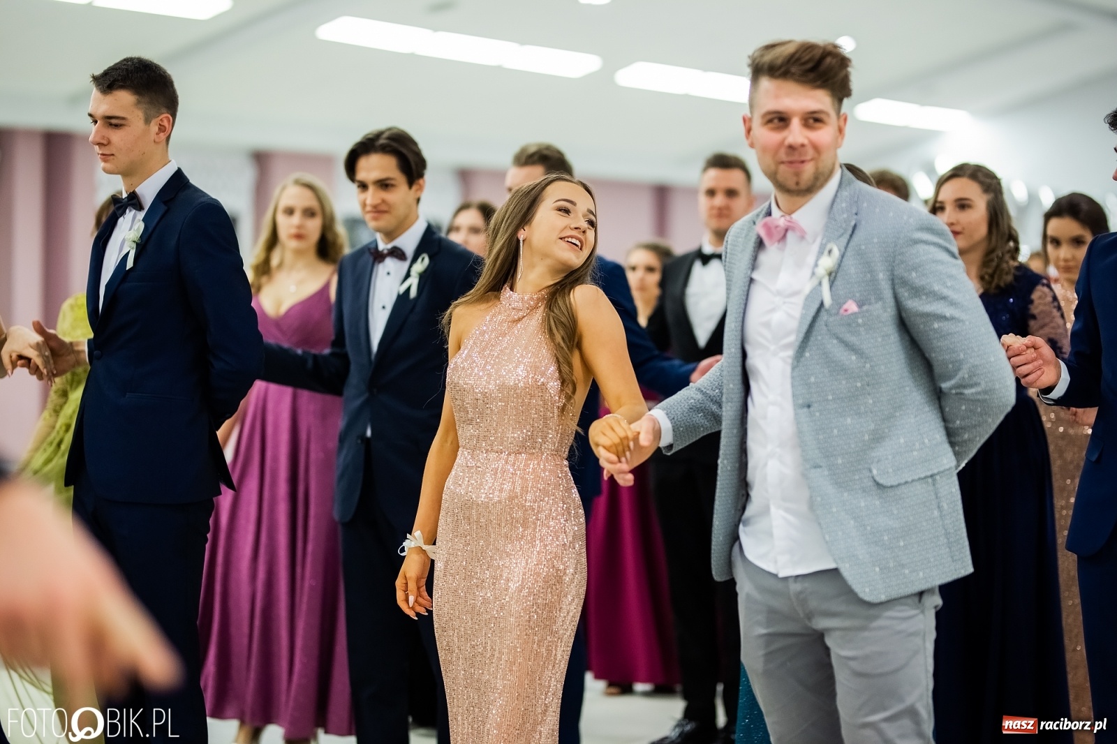 Zdjęcie w galerii na portalu naszraciborz.pl: Bal maturalny II LO w Zakrzowie [FOTO i WIDEO] wiadomości z regionu