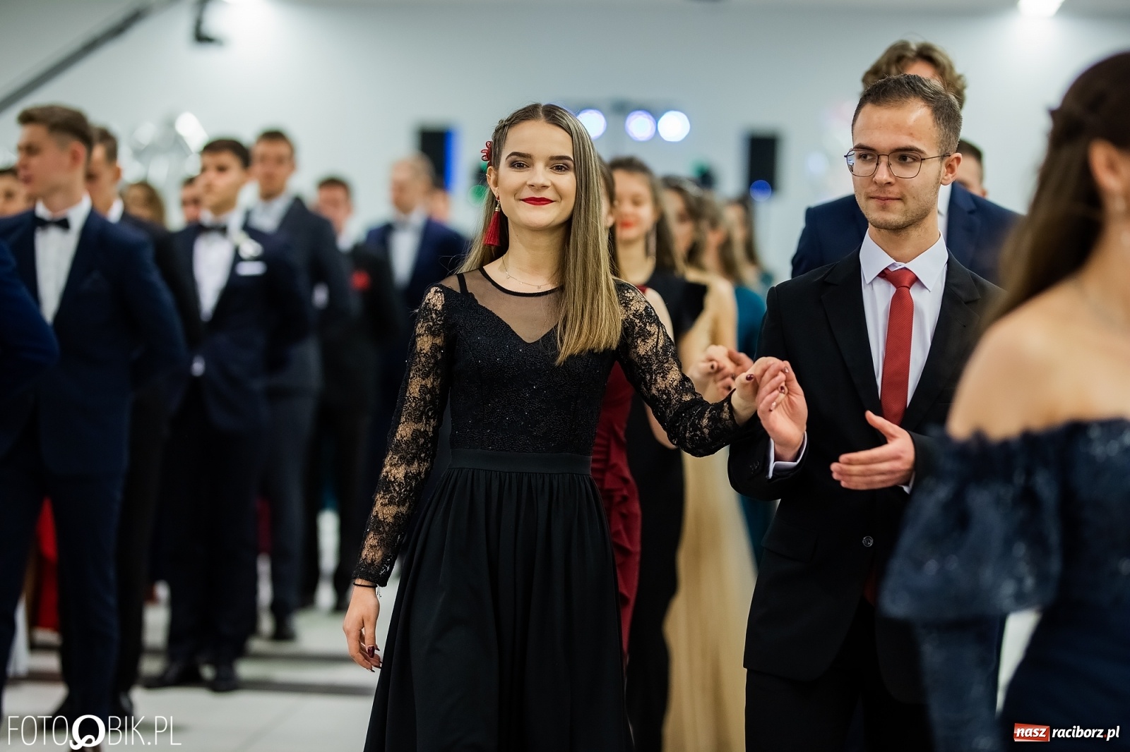 Zdjęcie w galerii na portalu naszraciborz.pl: Bal maturalny II LO w Zakrzowie [FOTO i WIDEO] wiadomości z regionu