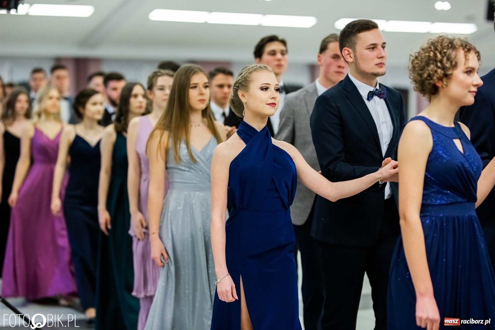 Zdjęcie w galerii na portalu naszraciborz.pl: Bal maturalny II LO w Zakrzowie [FOTO i WIDEO] wiadomości z regionu