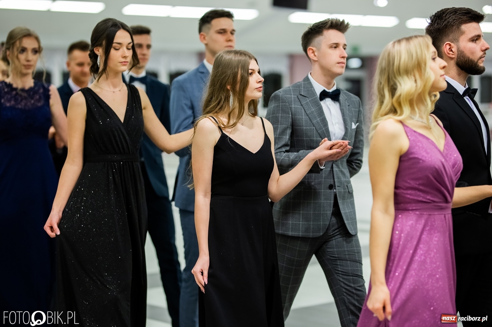 Zdjęcie w galerii na portalu naszraciborz.pl: Bal maturalny II LO w Zakrzowie [FOTO i WIDEO] wiadomości z regionu