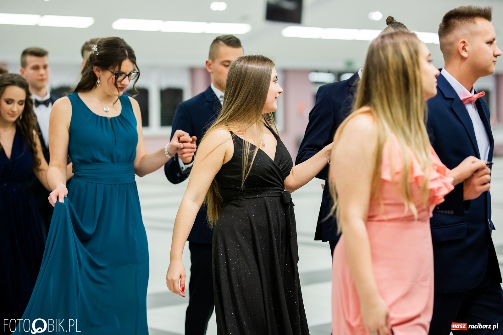 Zdjęcie w galerii na portalu naszraciborz.pl: Bal maturalny II LO w Zakrzowie [FOTO i WIDEO] wiadomości z regionu