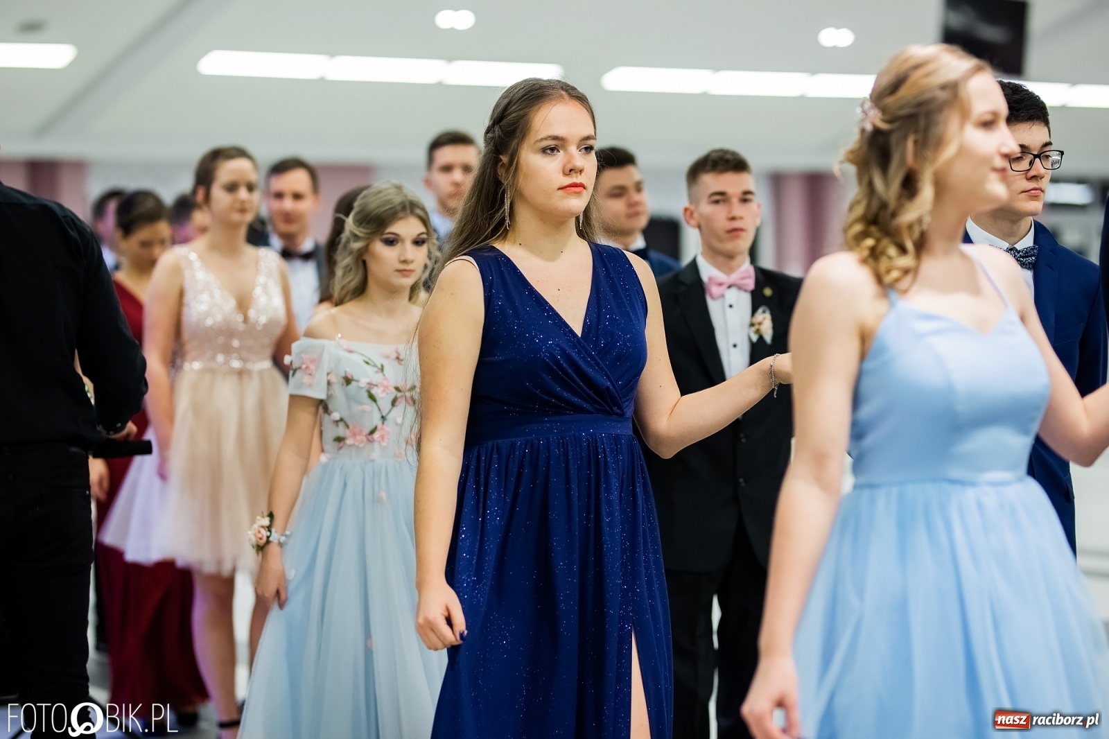 Zdjęcie w galerii na portalu naszraciborz.pl: Bal maturalny II LO w Zakrzowie [FOTO i WIDEO] wiadomości z regionu