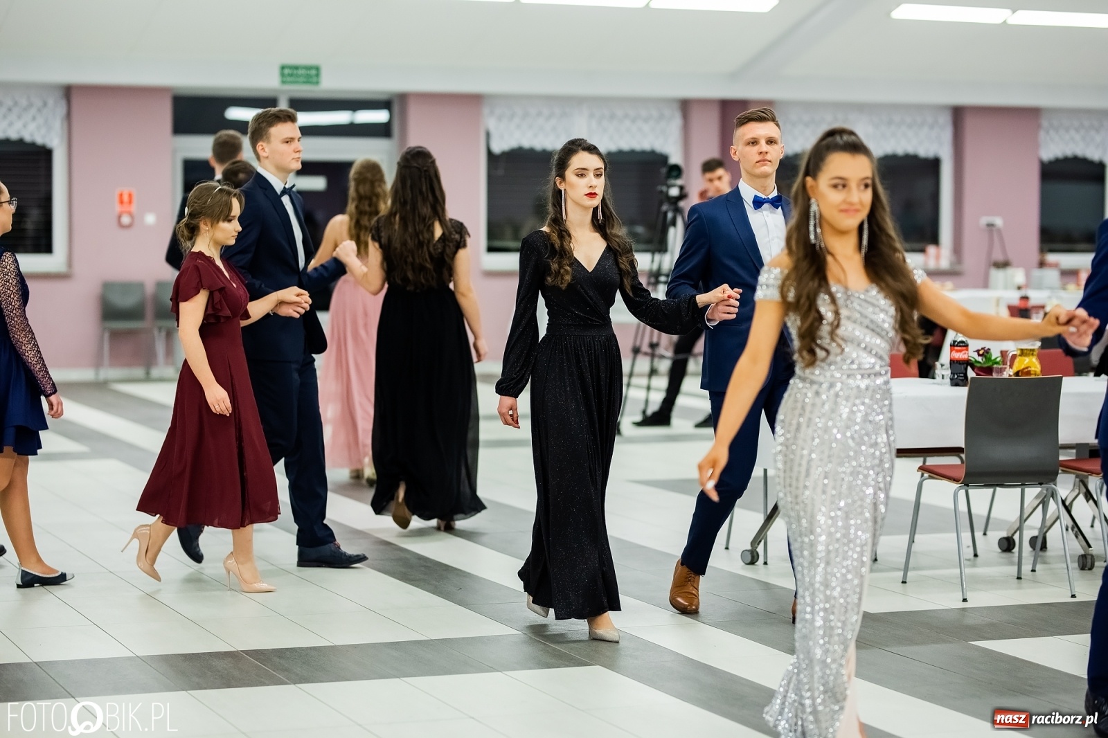 Zdjęcie w galerii na portalu naszraciborz.pl: Bal maturalny II LO w Zakrzowie [FOTO i WIDEO] wiadomości z regionu