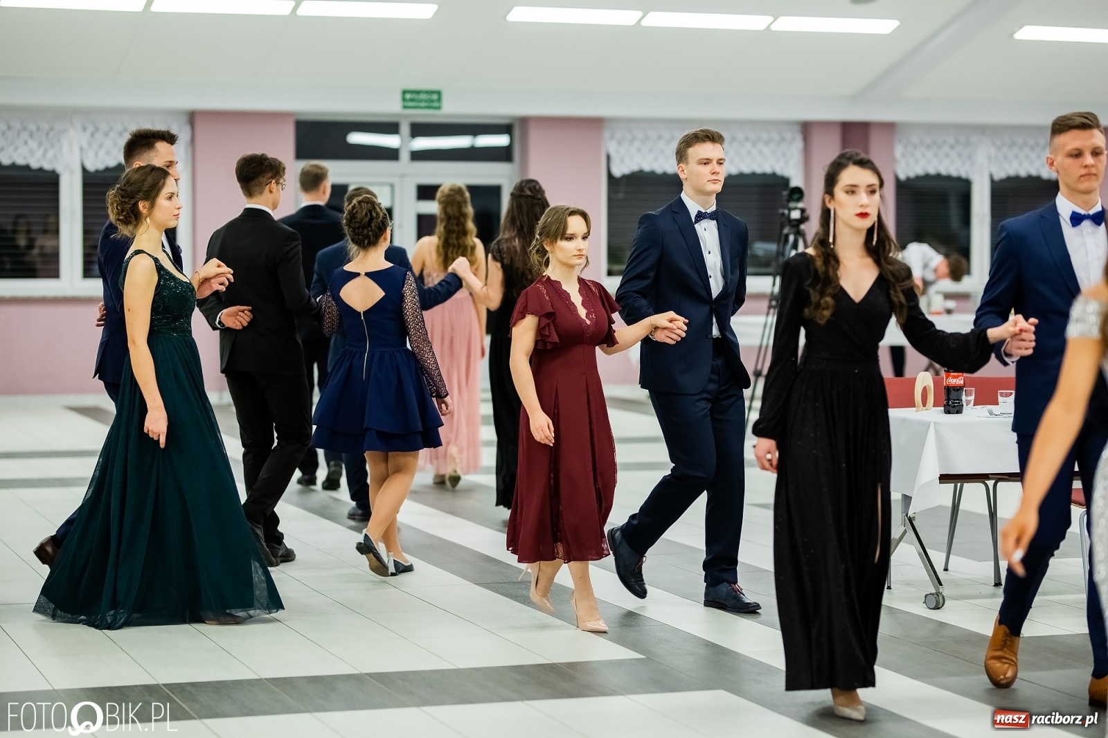 Zdjęcie w galerii na portalu naszraciborz.pl: Bal maturalny II LO w Zakrzowie [FOTO i WIDEO] wiadomości z regionu