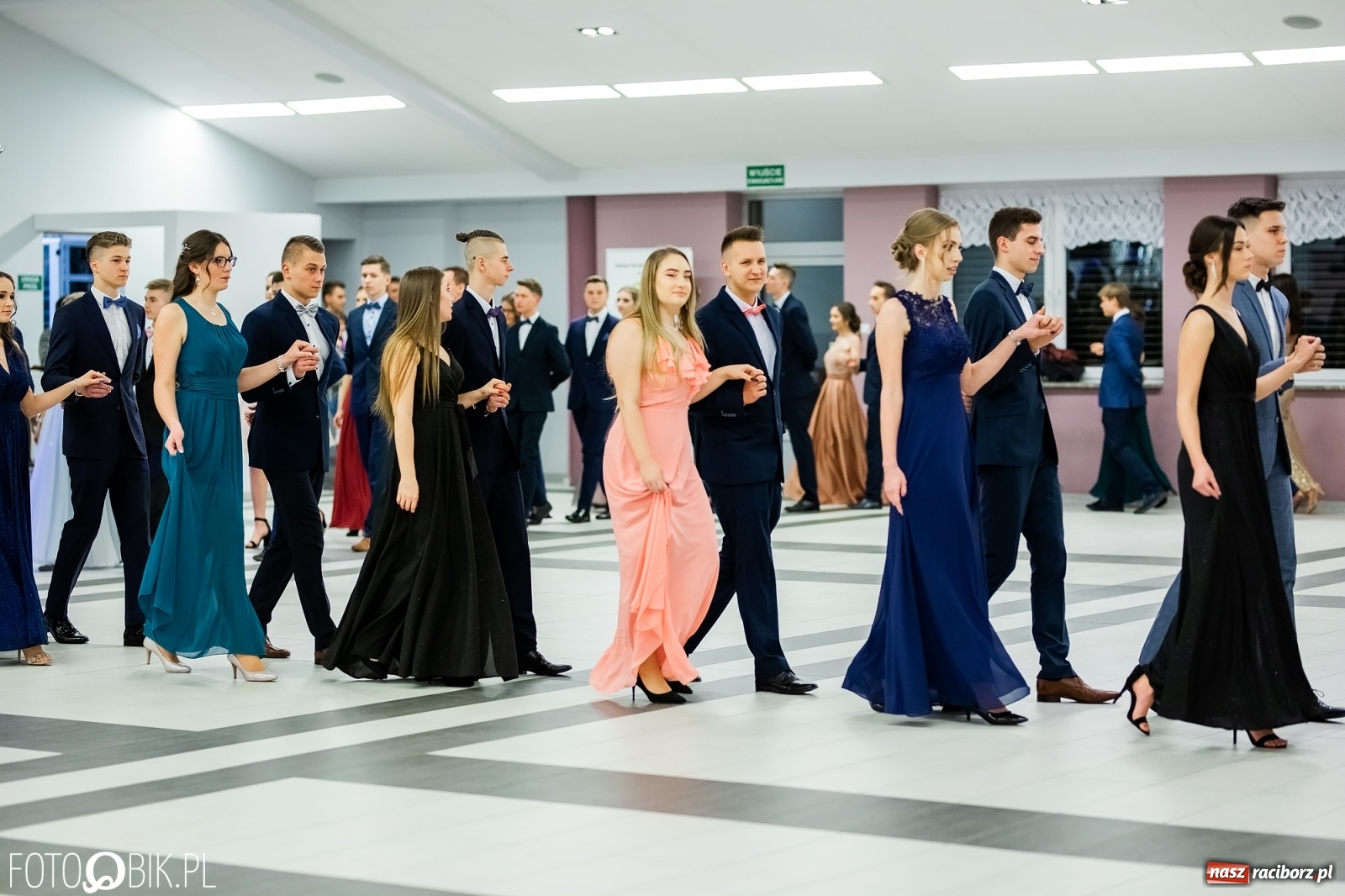 Zdjęcie w galerii na portalu naszraciborz.pl: Bal maturalny II LO w Zakrzowie [FOTO i WIDEO] wiadomości z regionu