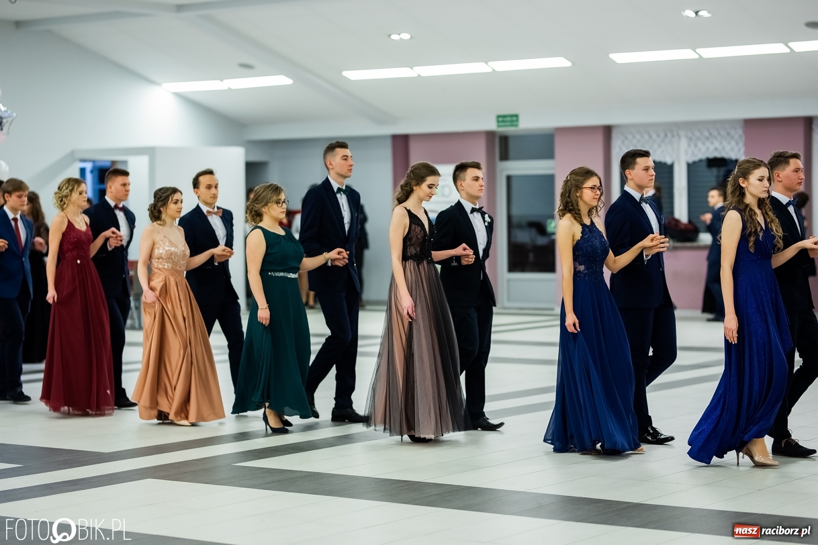 Zdjęcie w galerii na portalu naszraciborz.pl: Bal maturalny II LO w Zakrzowie [FOTO i WIDEO] wiadomości z regionu