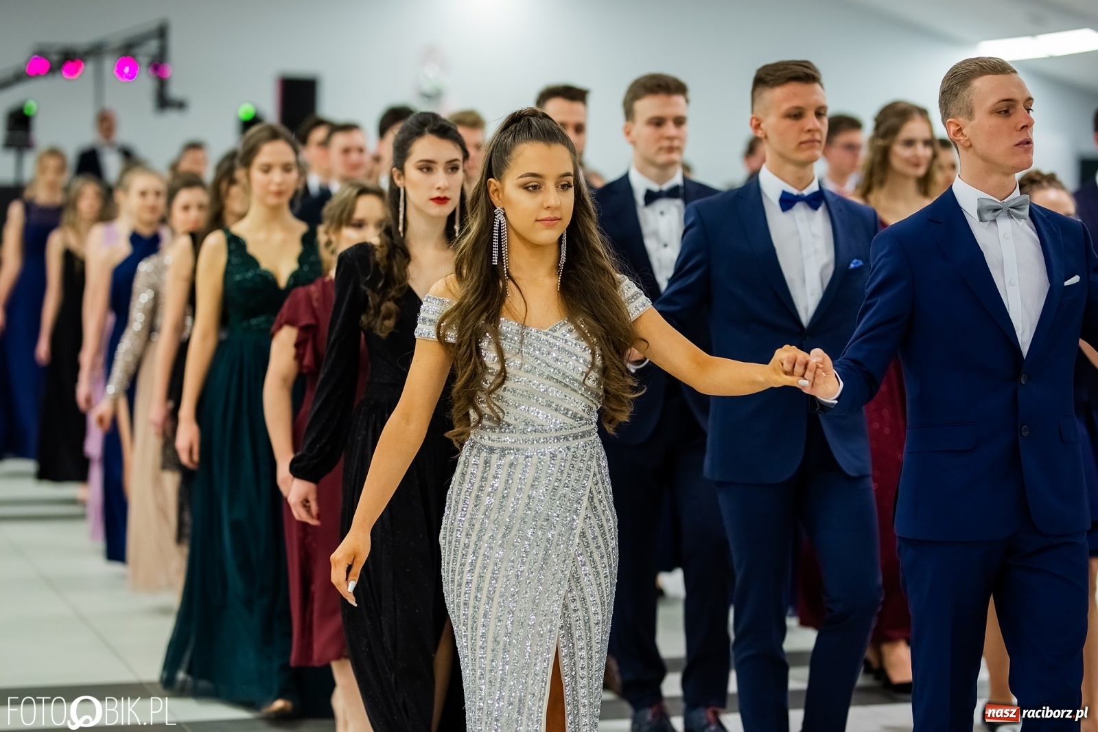 Zdjęcie w galerii na portalu naszraciborz.pl: Bal maturalny II LO w Zakrzowie [FOTO i WIDEO] wiadomości z regionu