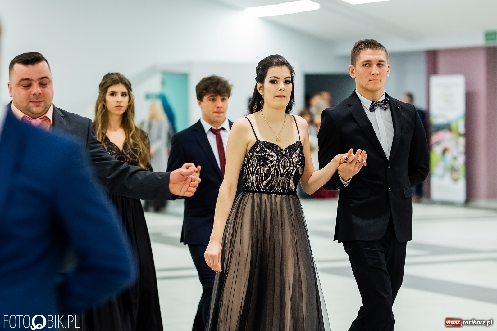 Zdjęcie w galerii na portalu naszraciborz.pl: Bal maturalny II LO w Zakrzowie [FOTO i WIDEO] wiadomości z regionu