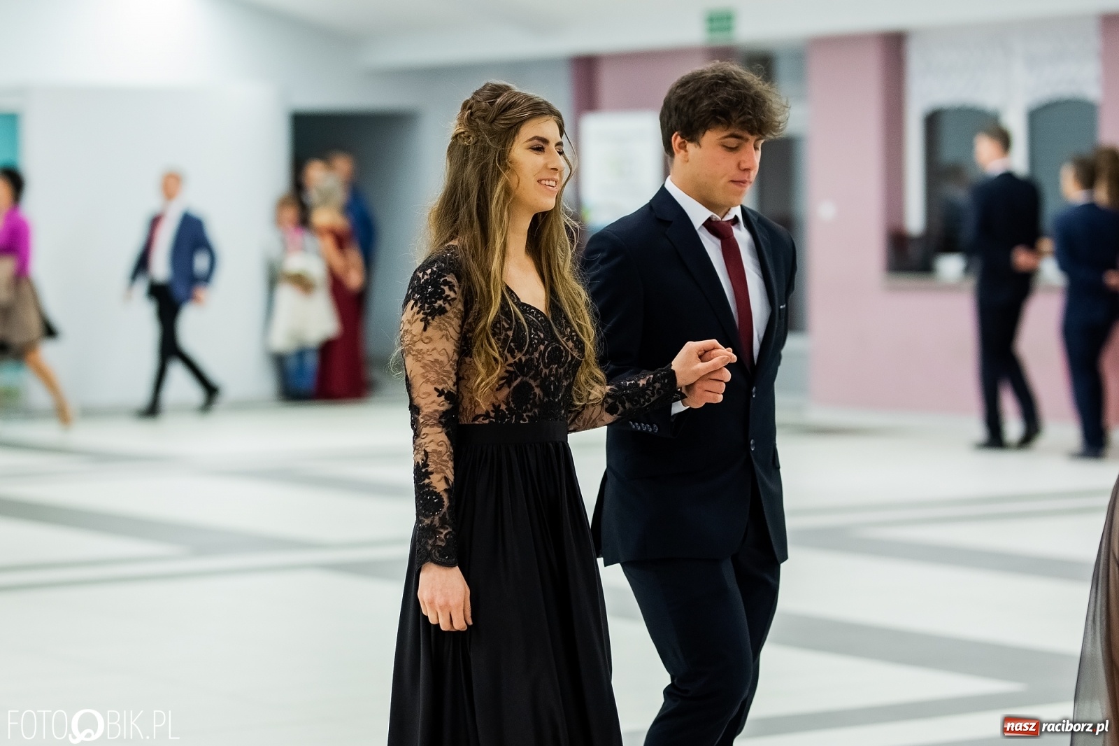 Zdjęcie w galerii na portalu naszraciborz.pl: Bal maturalny II LO w Zakrzowie [FOTO i WIDEO] wiadomości z regionu