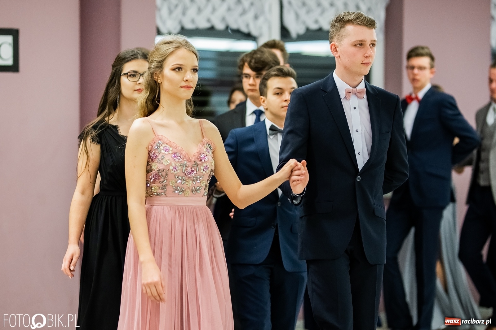 Zdjęcie w galerii na portalu naszraciborz.pl: Bal maturalny II LO w Zakrzowie [FOTO i WIDEO] wiadomości z regionu