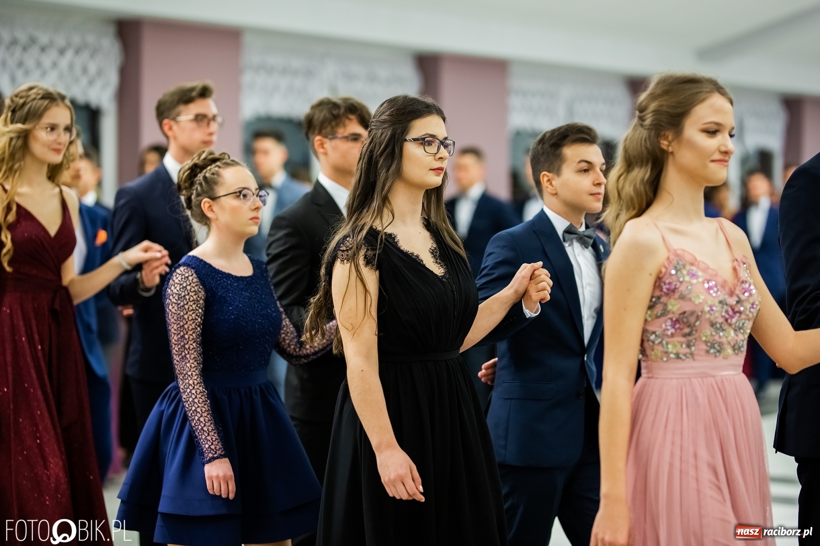 Zdjęcie w galerii na portalu naszraciborz.pl: Bal maturalny II LO w Zakrzowie [FOTO i WIDEO] wiadomości z regionu