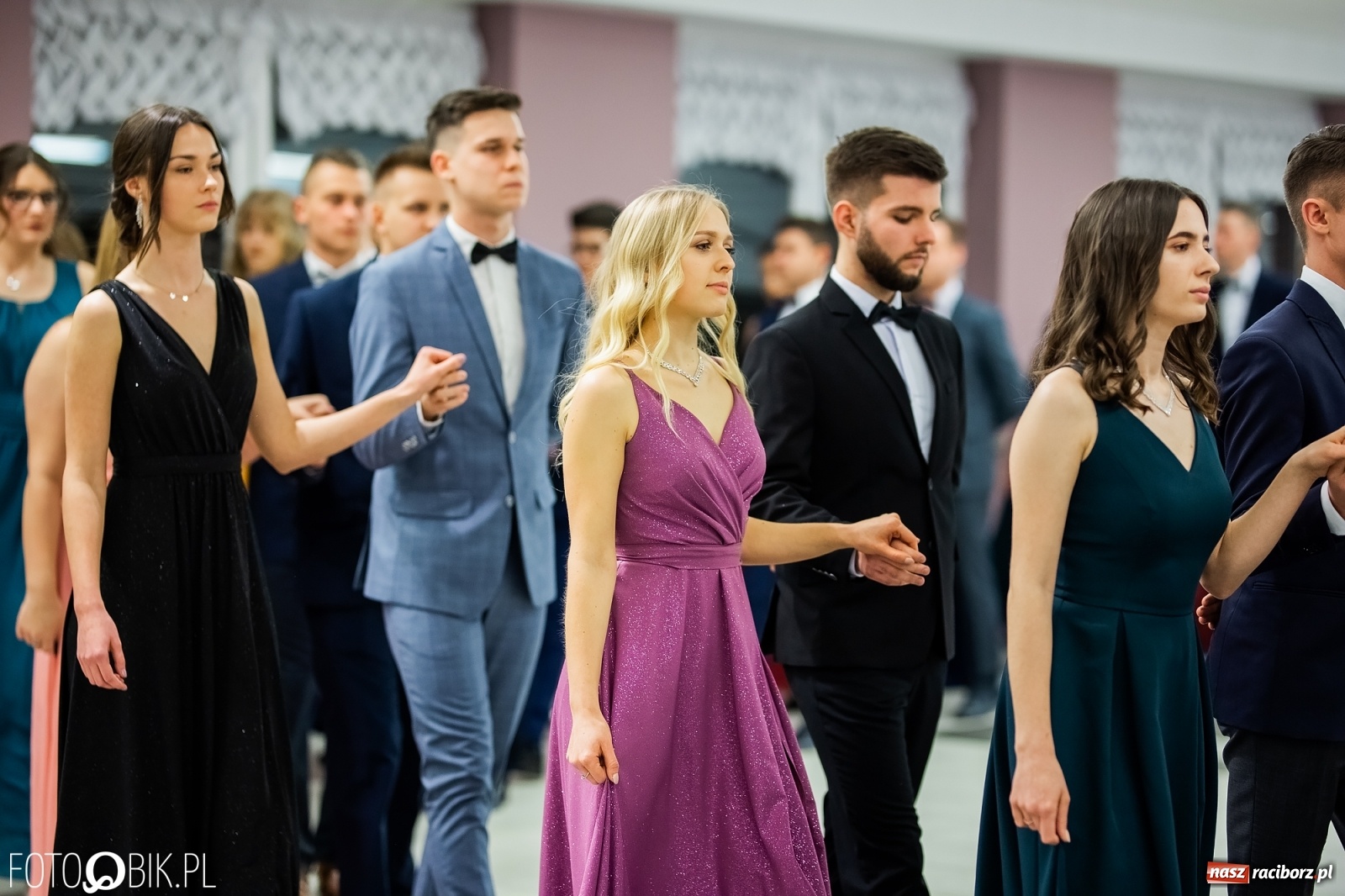 Zdjęcie w galerii na portalu naszraciborz.pl: Bal maturalny II LO w Zakrzowie [FOTO i WIDEO] wiadomości z regionu