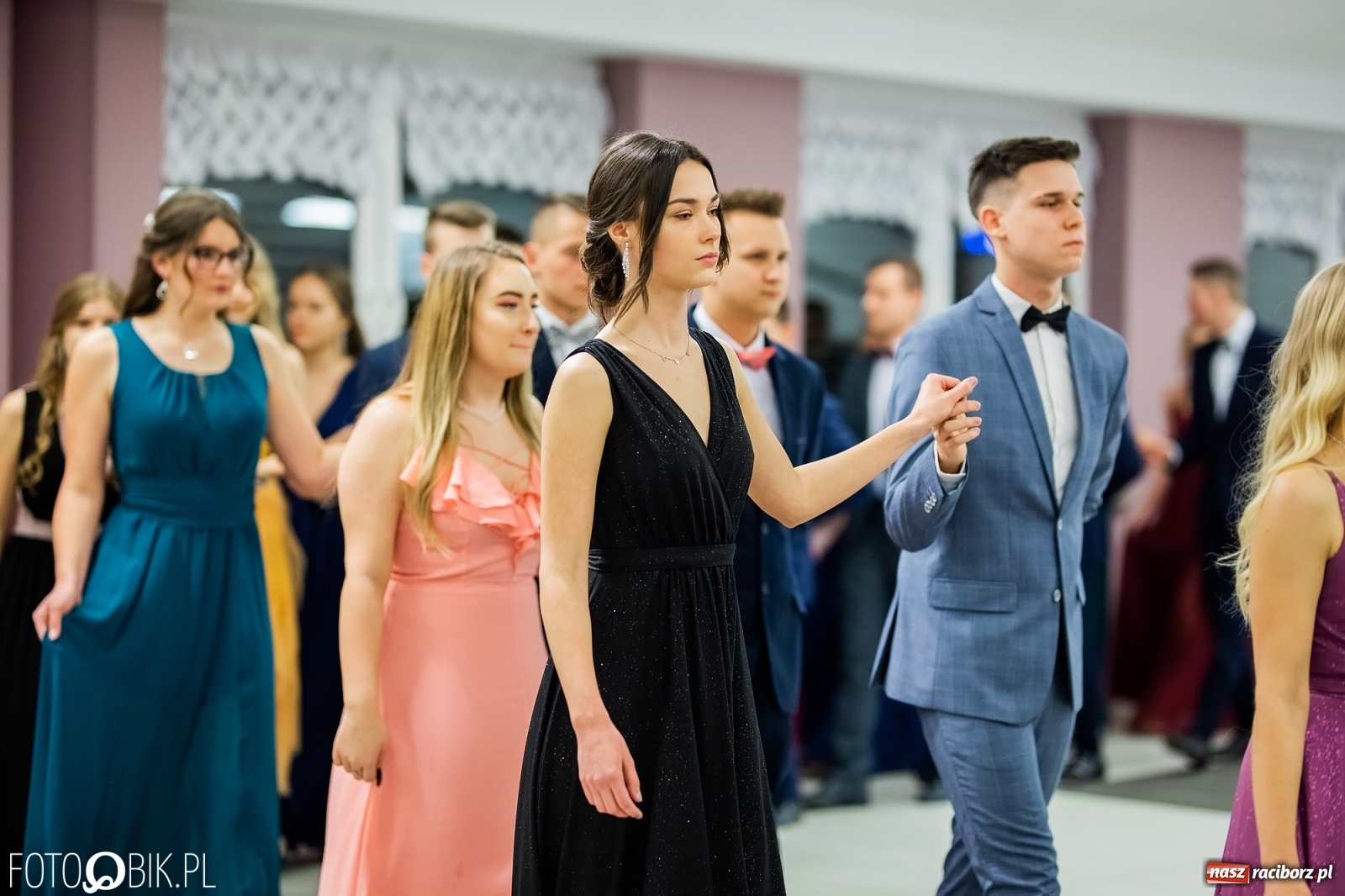 Zdjęcie w galerii na portalu naszraciborz.pl: Bal maturalny II LO w Zakrzowie [FOTO i WIDEO] wiadomości z regionu