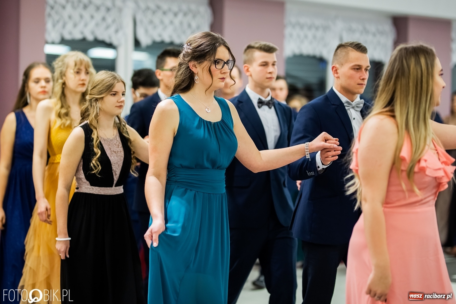 Zdjęcie w galerii na portalu naszraciborz.pl: Bal maturalny II LO w Zakrzowie [FOTO i WIDEO] wiadomości z regionu