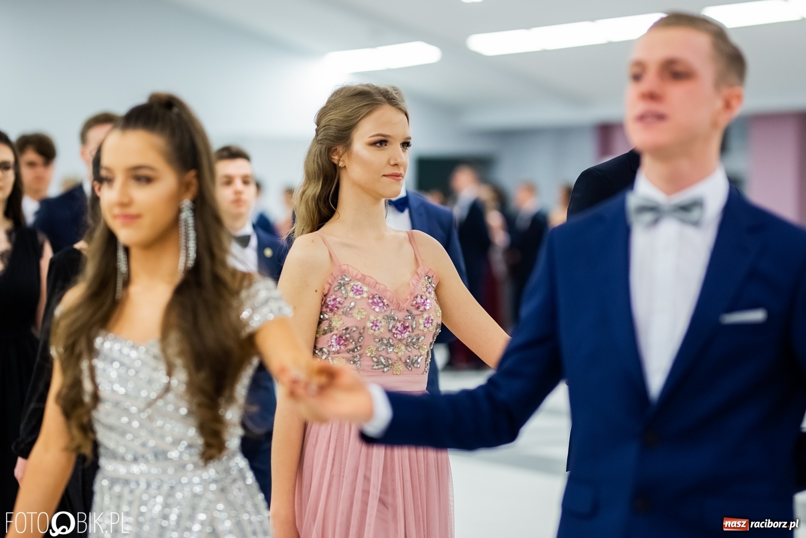 Zdjęcie w galerii na portalu naszraciborz.pl: Bal maturalny II LO w Zakrzowie [FOTO i WIDEO] wiadomości z regionu