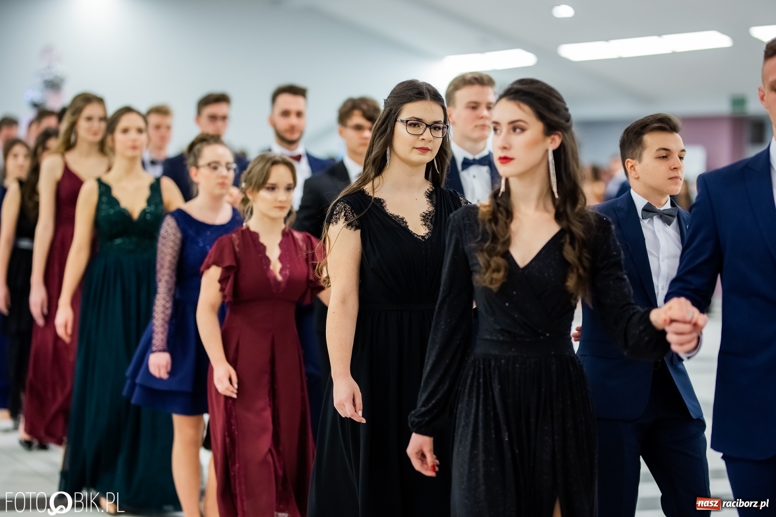 Zdjęcie w galerii na portalu naszraciborz.pl: Bal maturalny II LO w Zakrzowie [FOTO i WIDEO] wiadomości z regionu