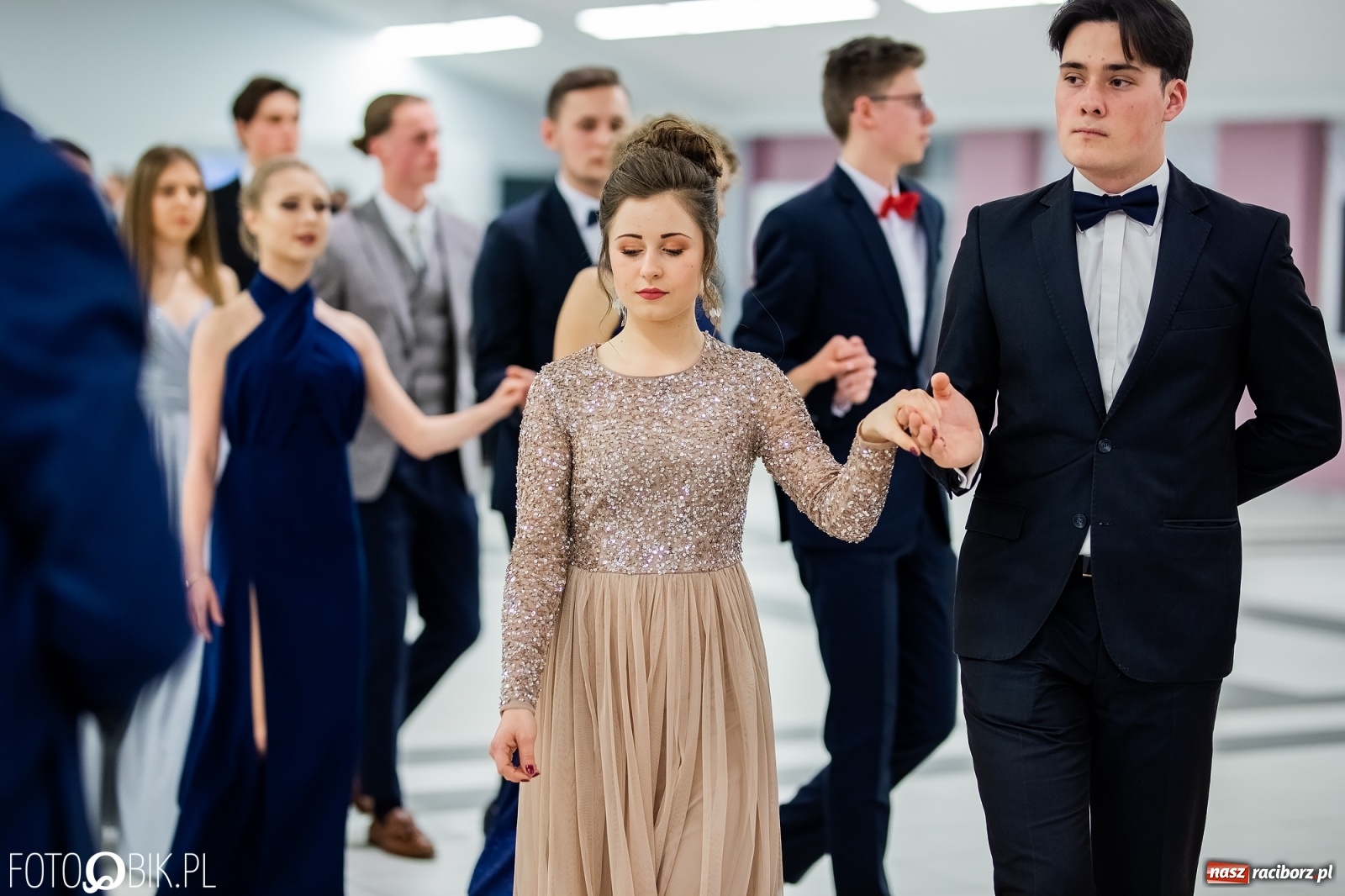 Zdjęcie w galerii na portalu naszraciborz.pl: Bal maturalny II LO w Zakrzowie [FOTO i WIDEO] wiadomości z regionu