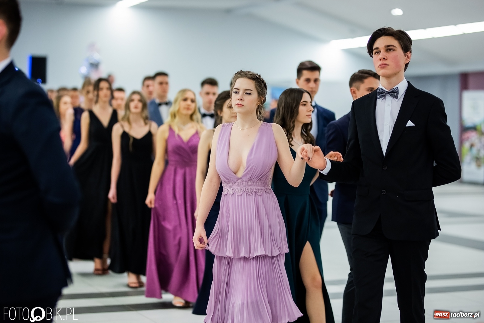 Zdjęcie w galerii na portalu naszraciborz.pl: Bal maturalny II LO w Zakrzowie [FOTO i WIDEO] wiadomości z regionu