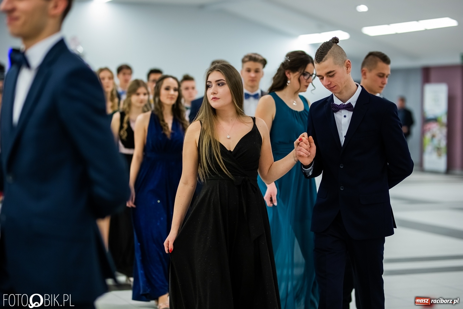 Zdjęcie w galerii na portalu naszraciborz.pl: Bal maturalny II LO w Zakrzowie [FOTO i WIDEO] wiadomości z regionu