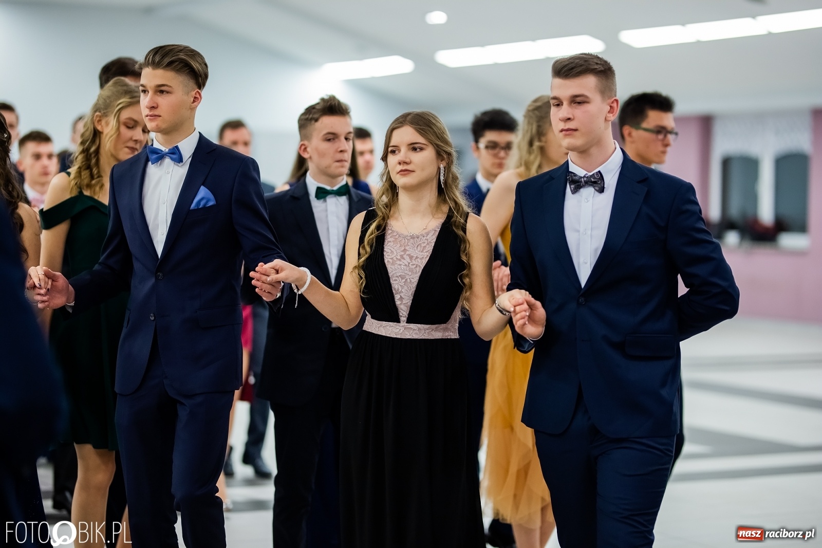 Zdjęcie w galerii na portalu naszraciborz.pl: Bal maturalny II LO w Zakrzowie [FOTO i WIDEO] wiadomości z regionu