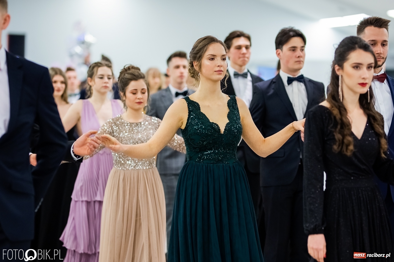 Zdjęcie w galerii na portalu naszraciborz.pl: Bal maturalny II LO w Zakrzowie [FOTO i WIDEO] wiadomości z regionu