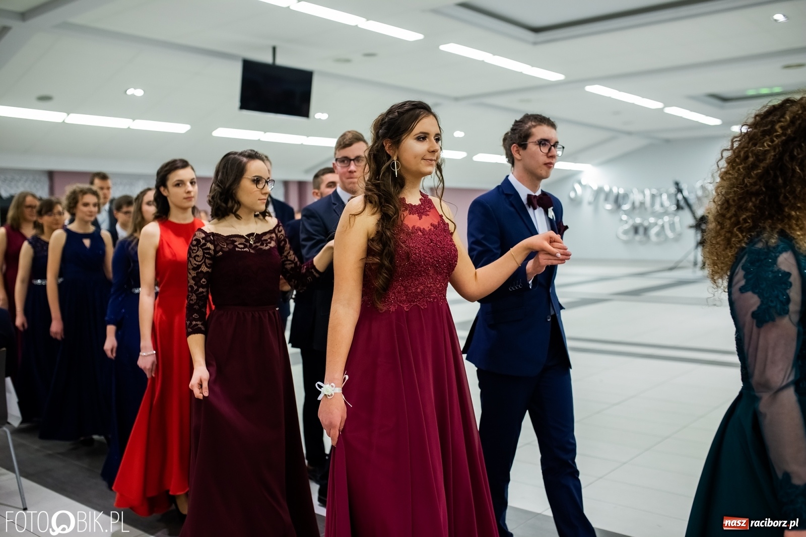 Zdjęcie w galerii na portalu naszraciborz.pl: Bal maturalny II LO w Zakrzowie [FOTO i WIDEO] wiadomości z regionu