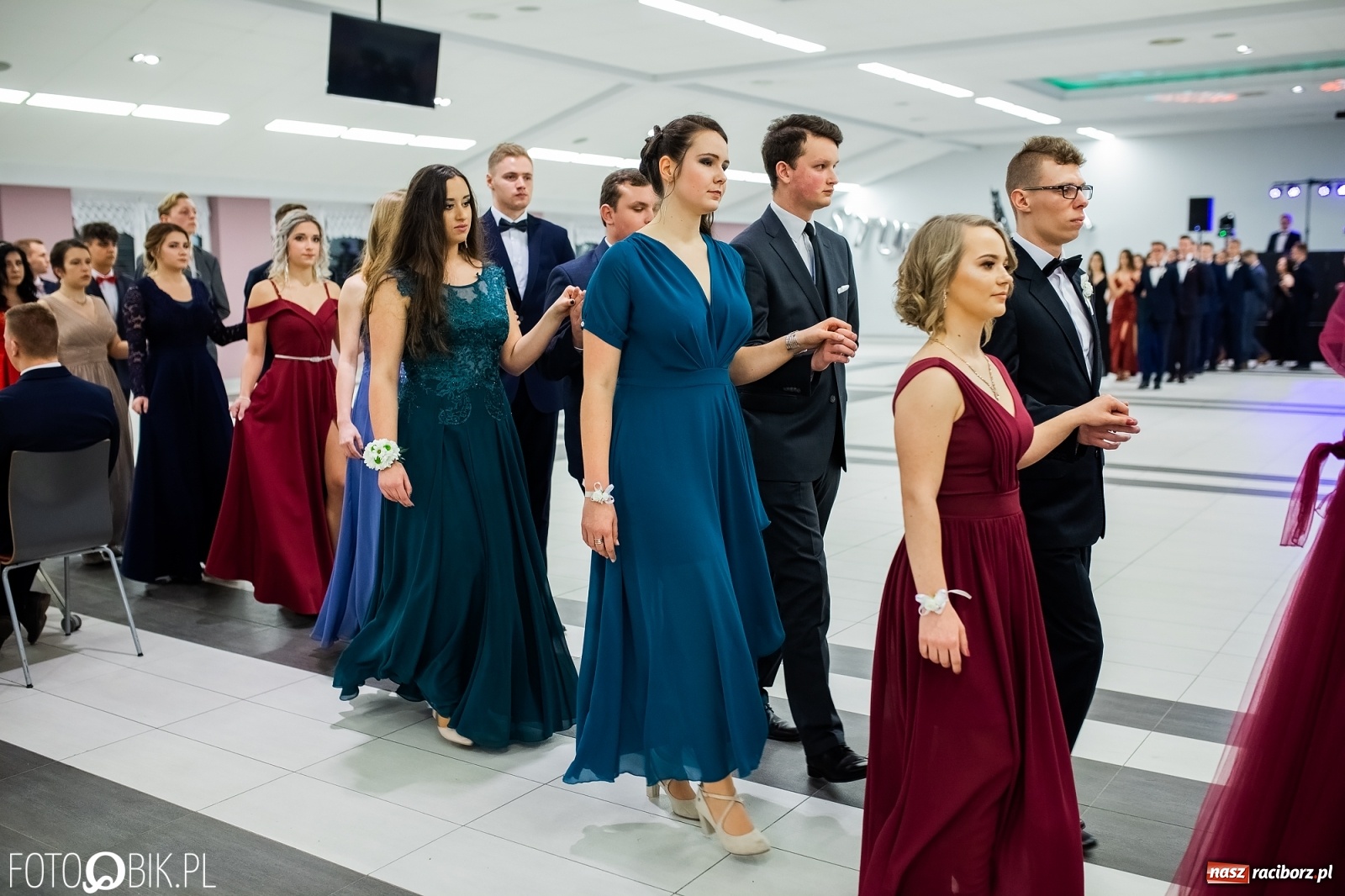 Zdjęcie w galerii na portalu naszraciborz.pl: Bal maturalny II LO w Zakrzowie [FOTO i WIDEO] wiadomości z regionu