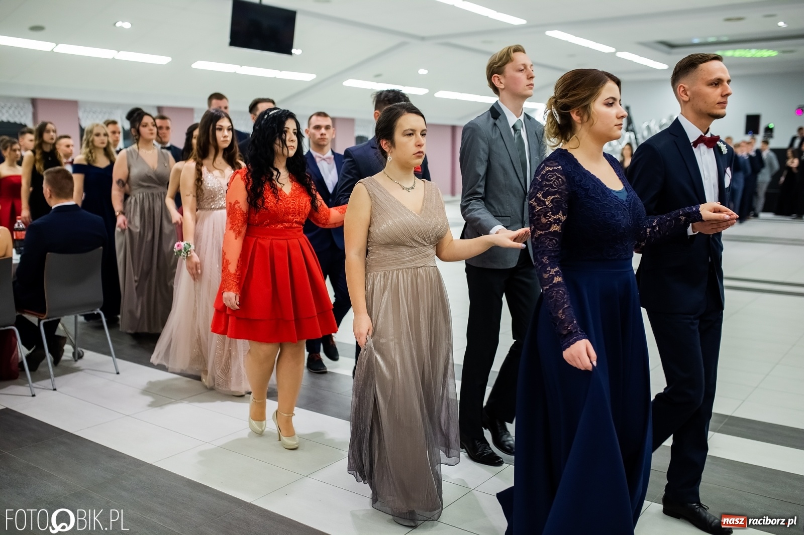 Zdjęcie w galerii na portalu naszraciborz.pl: Bal maturalny II LO w Zakrzowie [FOTO i WIDEO] wiadomości z regionu