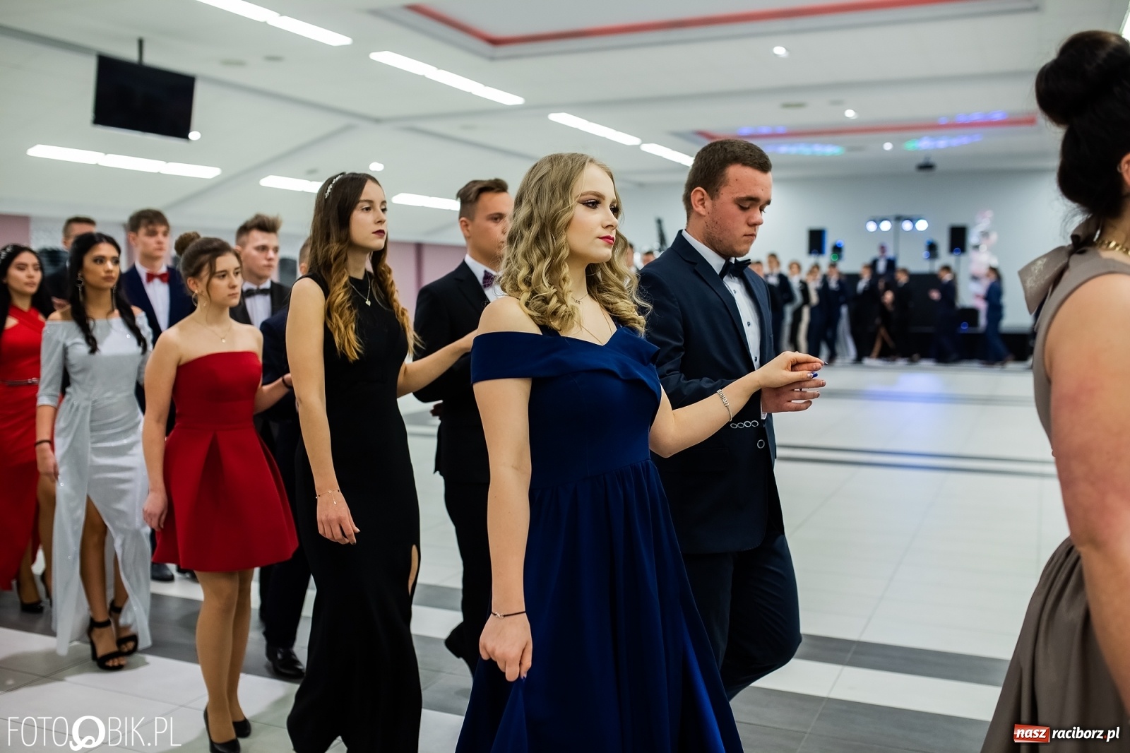 Zdjęcie w galerii na portalu naszraciborz.pl: Bal maturalny II LO w Zakrzowie [FOTO i WIDEO] wiadomości z regionu