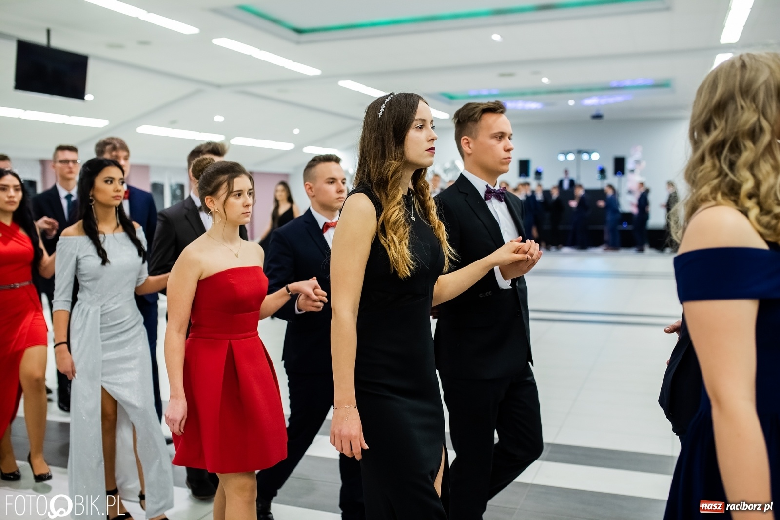 Zdjęcie w galerii na portalu naszraciborz.pl: Bal maturalny II LO w Zakrzowie [FOTO i WIDEO] wiadomości z regionu