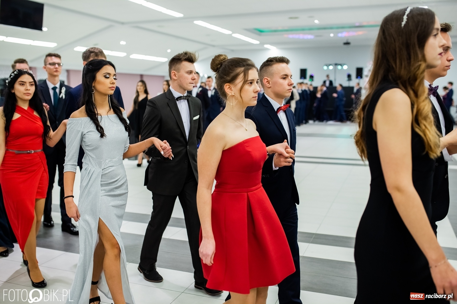 Zdjęcie w galerii na portalu naszraciborz.pl: Bal maturalny II LO w Zakrzowie [FOTO i WIDEO] wiadomości z regionu