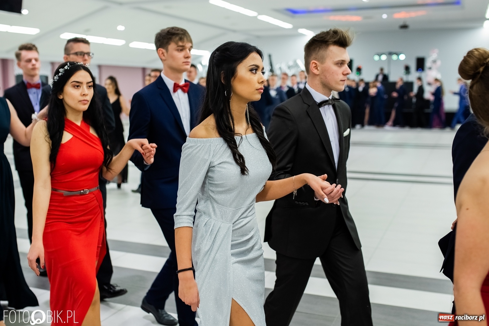 Zdjęcie w galerii na portalu naszraciborz.pl: Bal maturalny II LO w Zakrzowie [FOTO i WIDEO] wiadomości z regionu