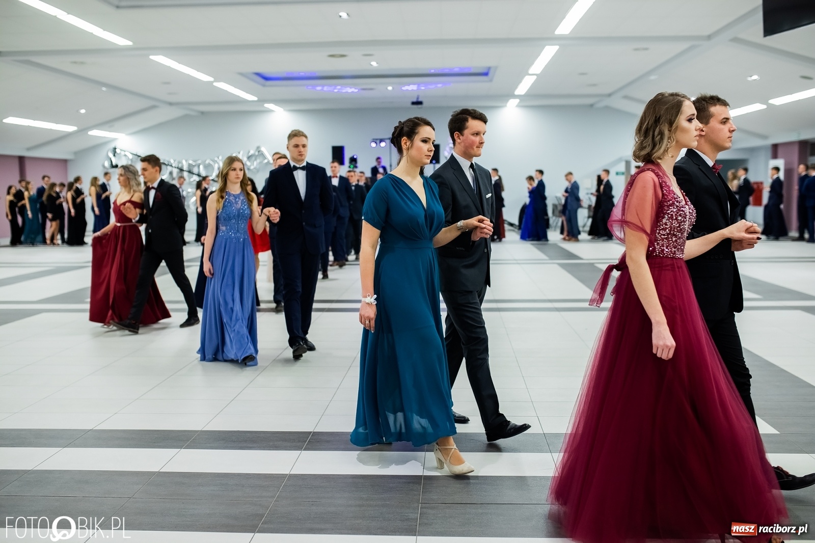 Zdjęcie w galerii na portalu naszraciborz.pl: Bal maturalny II LO w Zakrzowie [FOTO i WIDEO] wiadomości z regionu