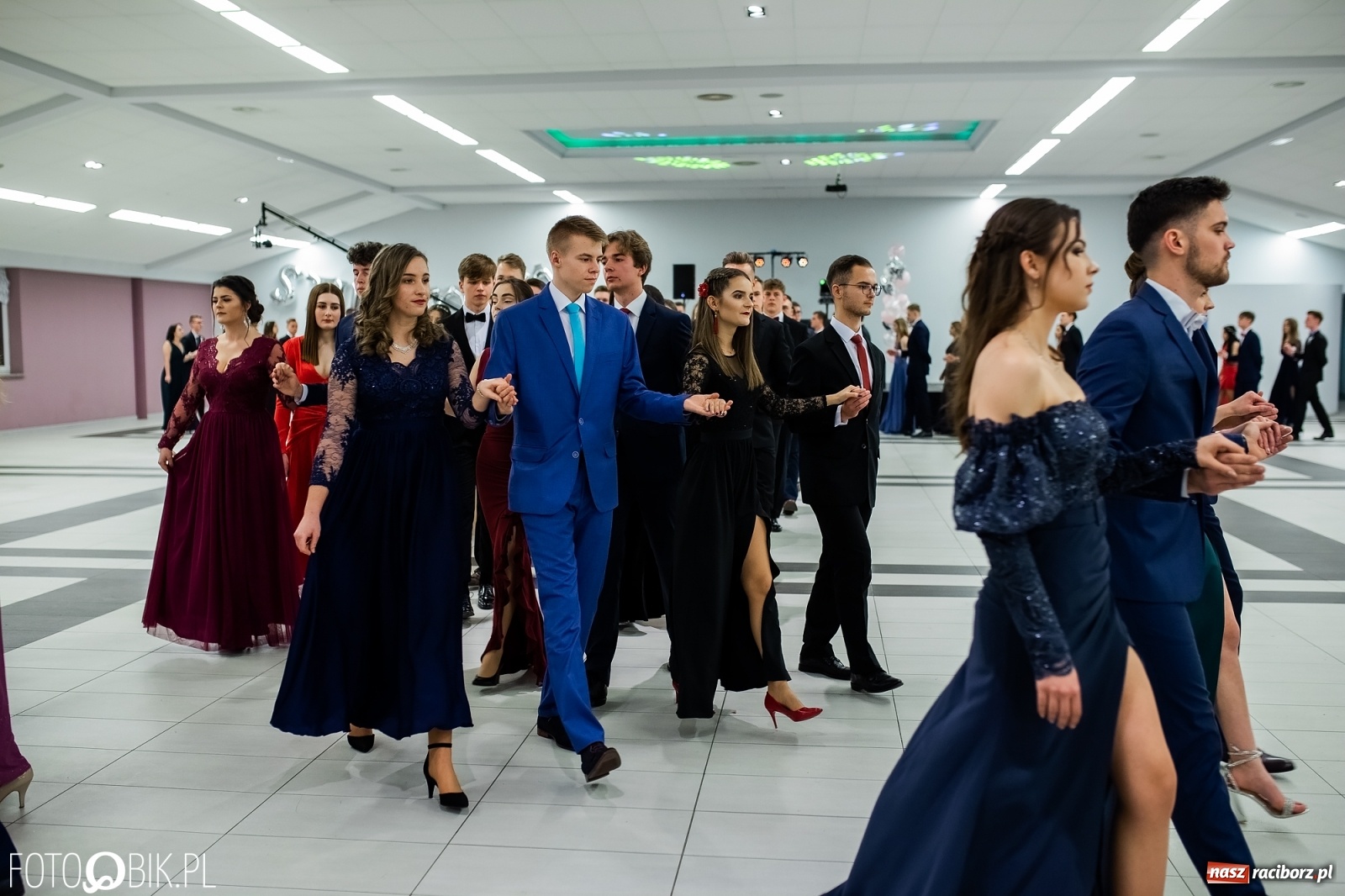 Zdjęcie w galerii na portalu naszraciborz.pl: Bal maturalny II LO w Zakrzowie [FOTO i WIDEO] wiadomości z regionu