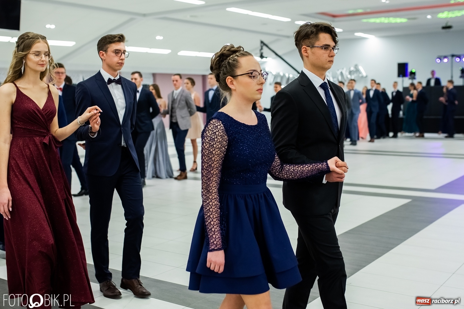 Zdjęcie w galerii na portalu naszraciborz.pl: Bal maturalny II LO w Zakrzowie [FOTO i WIDEO] wiadomości z regionu